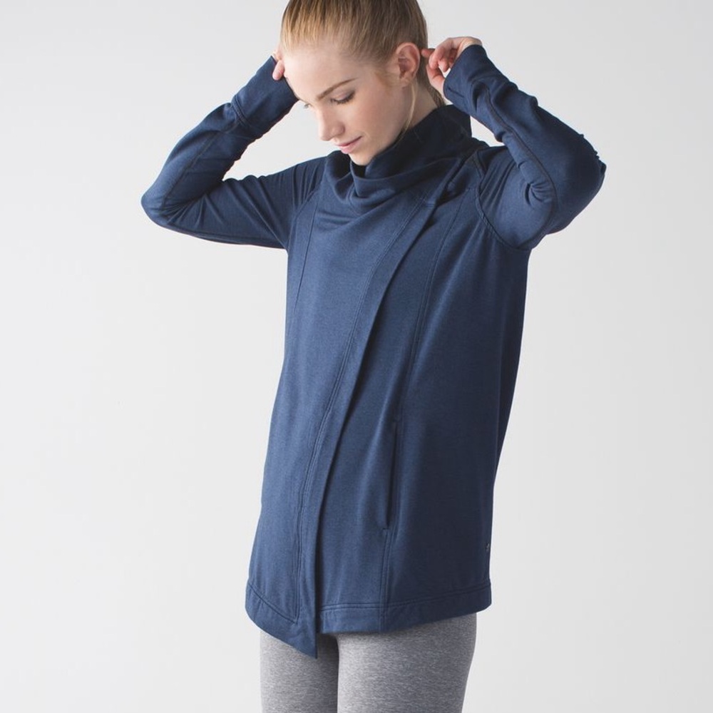 Lululemon Coast Wrap Jacket Size 8